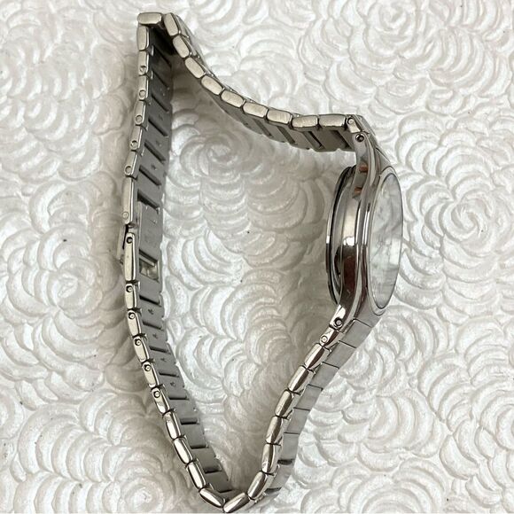 Tavan Swiss Quartz Stainless Steel Watch Mother of Pearl Dial - Picture 12 of 16